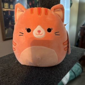 Squishmallow “Gigi” 7’ NWT